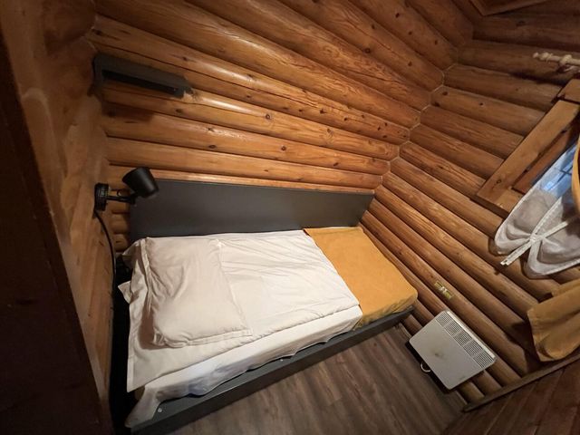   - villa deluxe with sauna